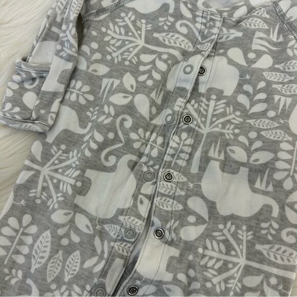 Hanna Andersson Baby Grey Elephant Print Snap Button Sleeper Size 3-6 Months - Picture 4 of 10